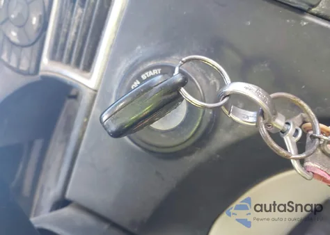 2004 Chrysler Pacifica из США, поврежденный, VIN 2C8GM68464R568065